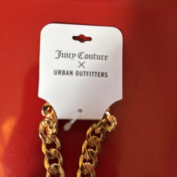 Juicy Couture X Urban Outfitters Gold Tone Chained Heart Bracelet - Picture 4 of 5